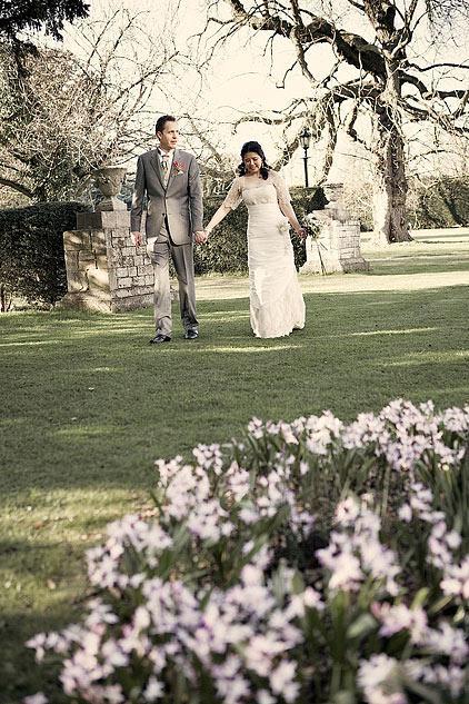 Gorgeous spring wedding in an ancient English castle