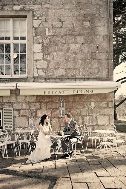 Gorgeous spring wedding in an ancient English castle