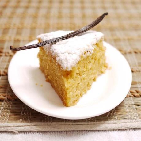 Very Vanilla One Bowl Cake