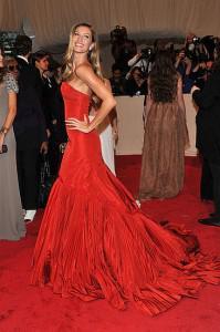 gisele mcqueen 199x300Top 11 Looks from the 2011 Met Costume Institute Gala
