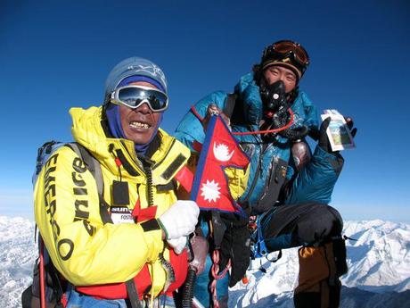 Himalaya 2011: It's On!! Ropes Fixed To Summit Of Everest!