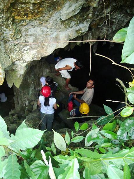 Bongon Tabuelan Cebu : Cave Exploration
