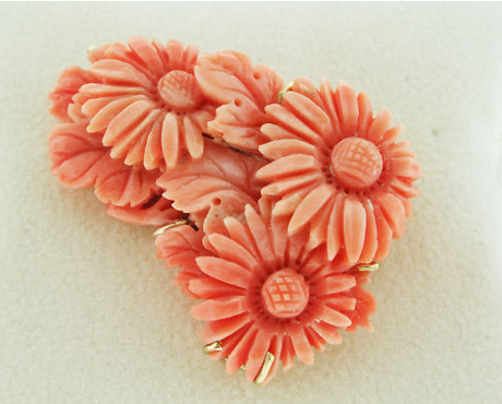 14K Yellow Gold Coral 3 Flower Carved Pin