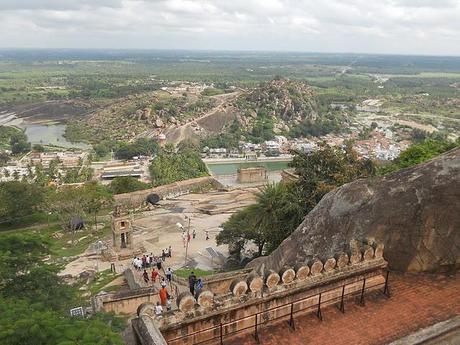 European Chic goes to .... Kanataka & Kerala, India