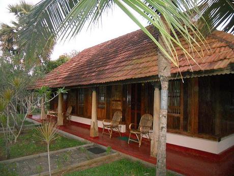 European Chic goes to .... Kanataka & Kerala, India