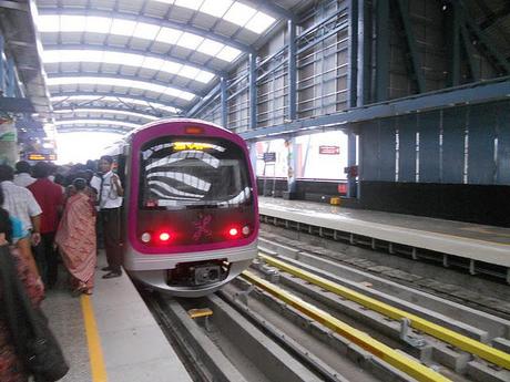 European Chic goes to .... Kanataka & Kerala, India