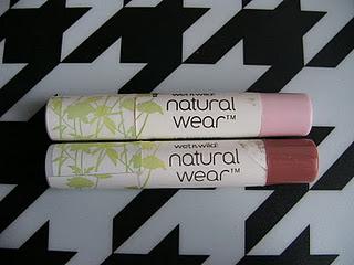 Review: Wet n Wild Natural Wear/Blend Lip Shimmer