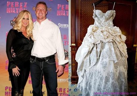 Kim Zolciak ties the knot with three bridal outfits!