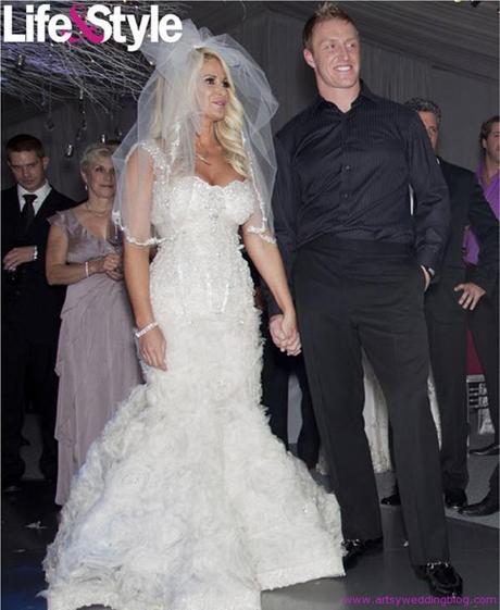 Kim Zolciak ties the knot with three bridal outfits!