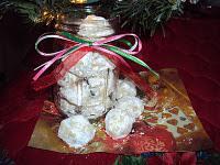 Snow Ball Cookies! It's Christmastime!