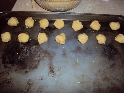 Snow Ball Cookies! It's Christmastime!