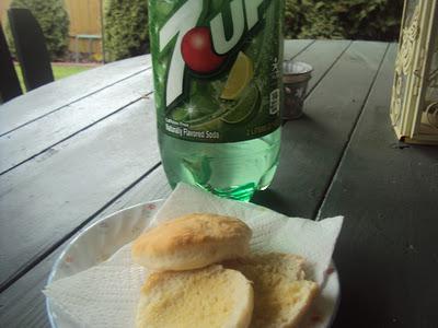 7UP Biscuits!