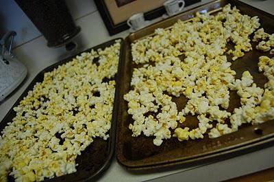 Amish Carmel Corn