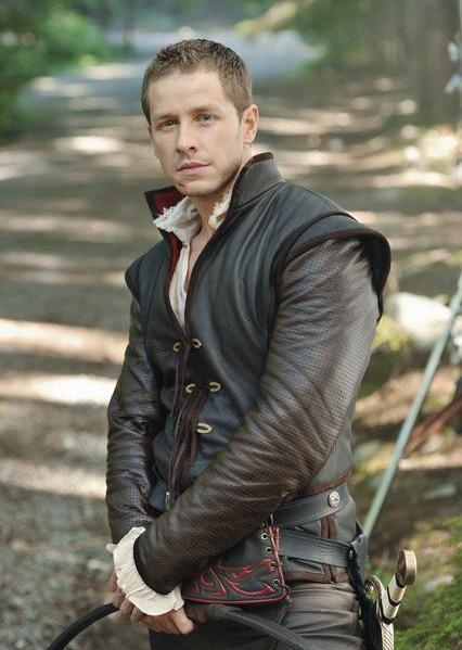 AfterElton.com interview to Josh Dallas