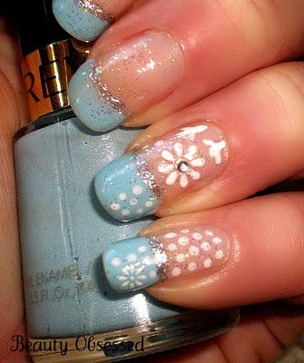 NOTD: Holiday Themed Nails- Winter Wonderland