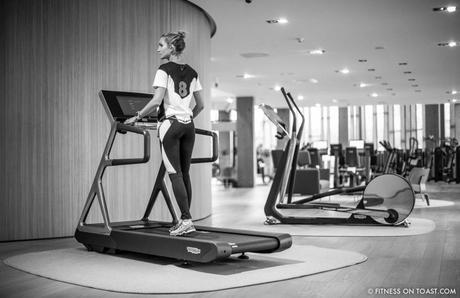 Fitness On Toast Faya Blog Girl Gym Healthy Workout Nutrition Fashion Training Sport Technogym Italy Wellness Campus Mywellness Lifestyle Treadmill Cross Trainer Weights Blogger Trip Machines Italy Cesena Bologna Travel-16