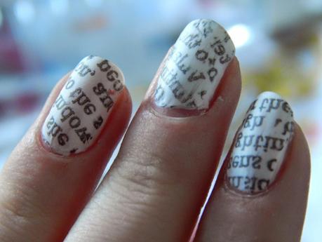 Newspaper Nail Art || How To
