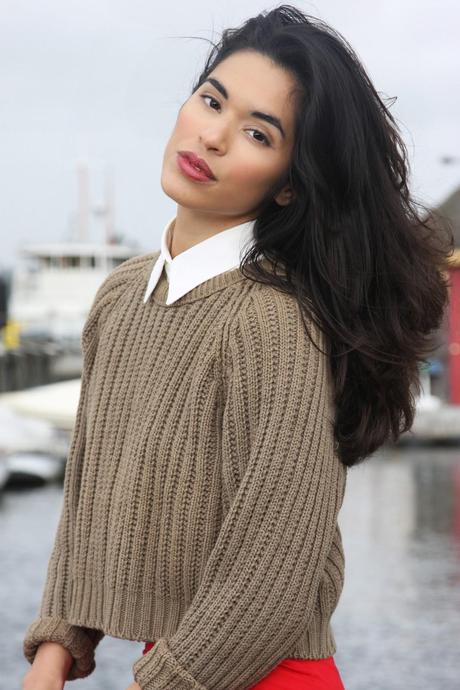 red, trousers, fall fashion, cropped sweater, seattle, model, ashley chanel