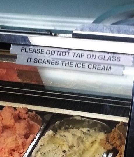 Top 10 Funny Shop Signs That are Clearly Lying