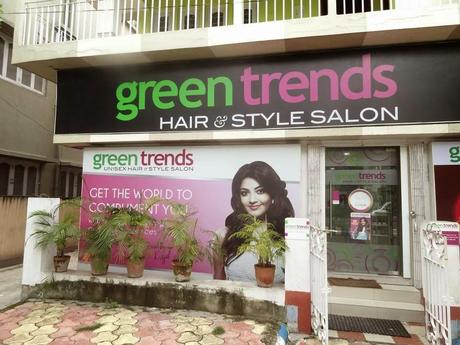 Beauty Trends for Durga Puja + New Facials from Green Trends Salon + My New Haircut!