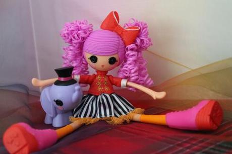 Dolly Review: Lalaloopsy Girls Peanut Big Top - Paperblog