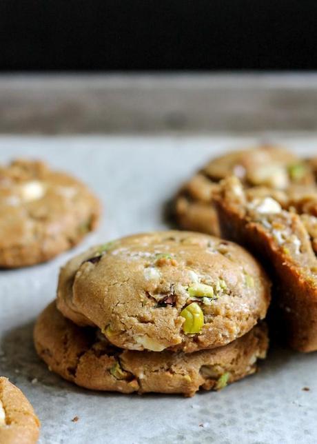 Pistachio White Chocolate Chunk Cookies (with browned butter in the dough!!) | Recipe from Bakerita.com