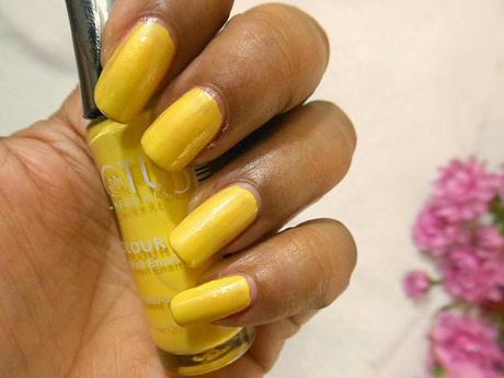 Lotus Herbals Color Dew Nail Polish : Lemon Tinge (77)