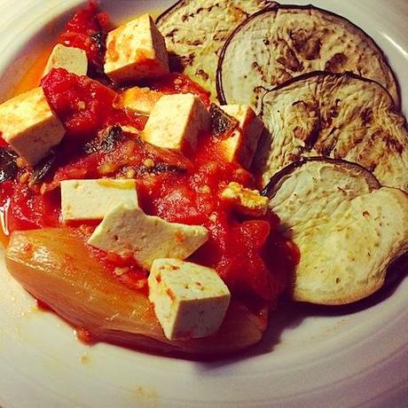 tomato sauce with tofu.JPG