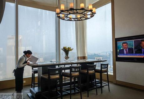 Lanson Place Bukit Ceylon Serviced Residences: Luxurious Suites