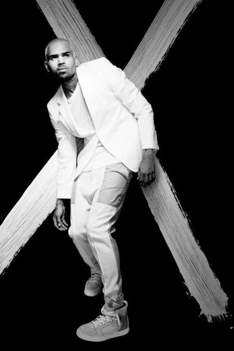 Chris Brown Freestyles Over Studio Beat