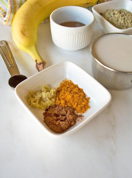 Turmeric Banana Smoothie with Ginger