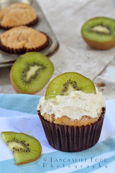 Kiwi fruit cupcakes