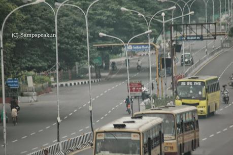 the winding arterial road in Chennai called Mount Road aka Anna Salai