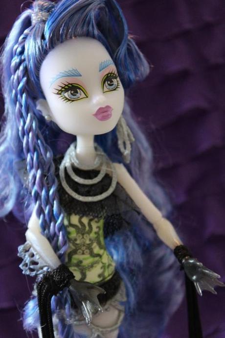 Dolly Review: Monster High Freaky Fusion Sirena Von Boo - Paperblog