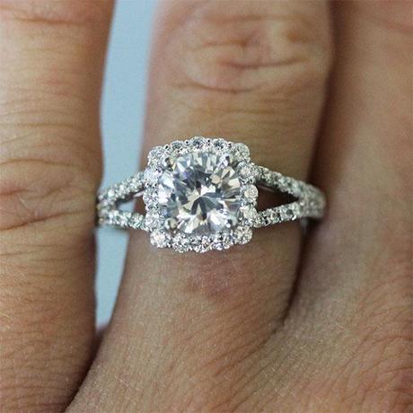 Hot Engagement Ring Trend: The Square Halo Engagement Ring - Paperblog