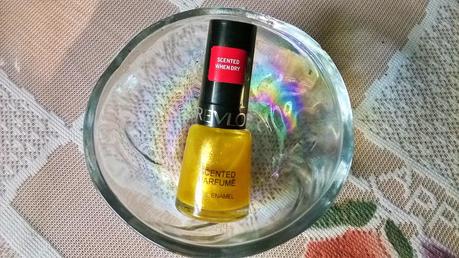 Revlon Scented Nail Enamel in Pineapple Fizz