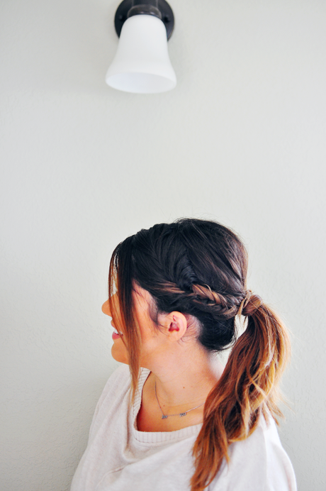 Messy Ponytail With An Accent Braid Tutorial