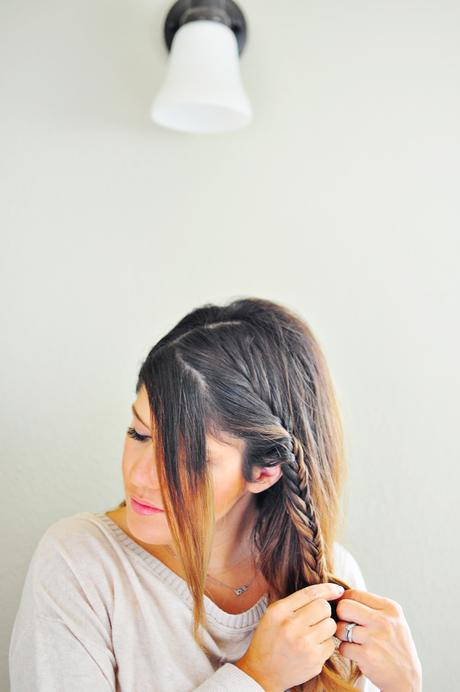 Messy Ponytail With An Accent Braid Tutorial