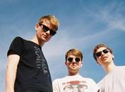 Track Day: Happyness 'Anything Right'