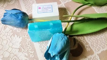 Fuschia Aqua Stripe Natural Handmade Soap Review