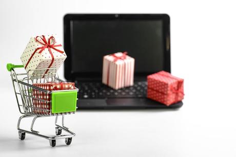 10 of the Best Things about Shopping Online