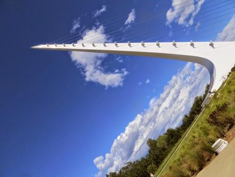 SUNDIAL BRIDGE, Architectural Wonder in Redding, California