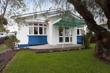 What do you get for $250k, $500k, $750k or $1m in Auckland?