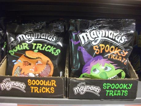New Snacks Monsterpost: Halloween, Drumstick Lolly Cake, Cadbury Sticky Puds, Philadelphia Duo Cremoso...