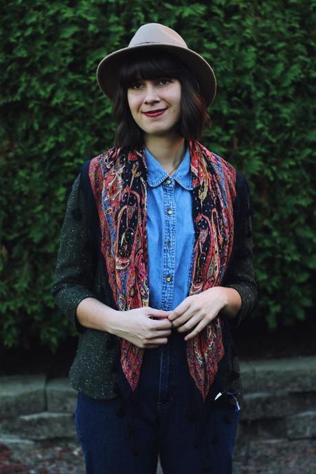 tweed-blazers-and scarves-fall-outfit