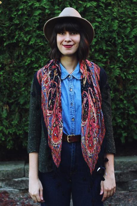 how-to-style-fall-scarves