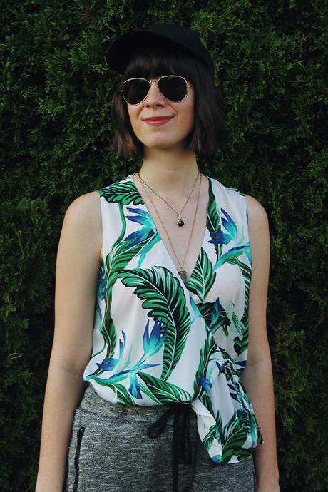 baseball-hats-and-aviators