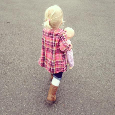 Baby Annabell learns to walk doll