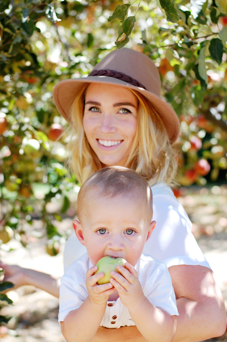 What A Day At The Apple Orchard With Babies Looks Like