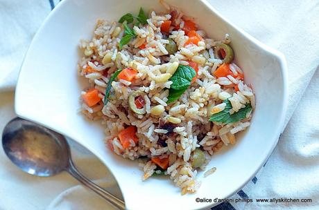 coconut jasmine rice olives dried fruit & pine nuts